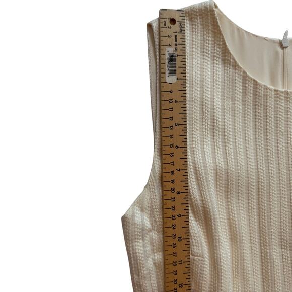 Lyn Devon Gazelle Off-White Sleeveless Inverted Pleat Texture Dress Size 8 - Picture 7 of 16